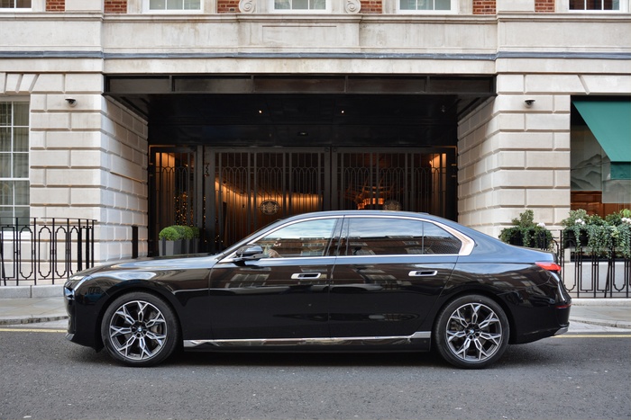 New all-electric luxury saloon BMW i7 joining Chabe prestige fleet