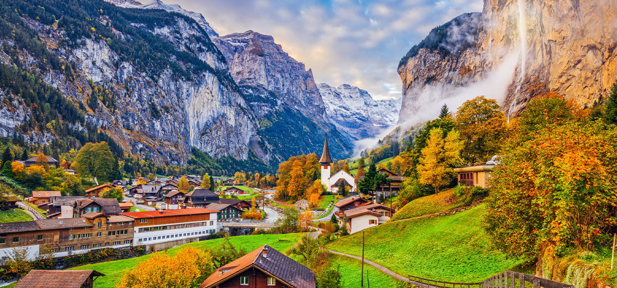 Interlaken: Lakes, Gorges and Alpine Waterfalls