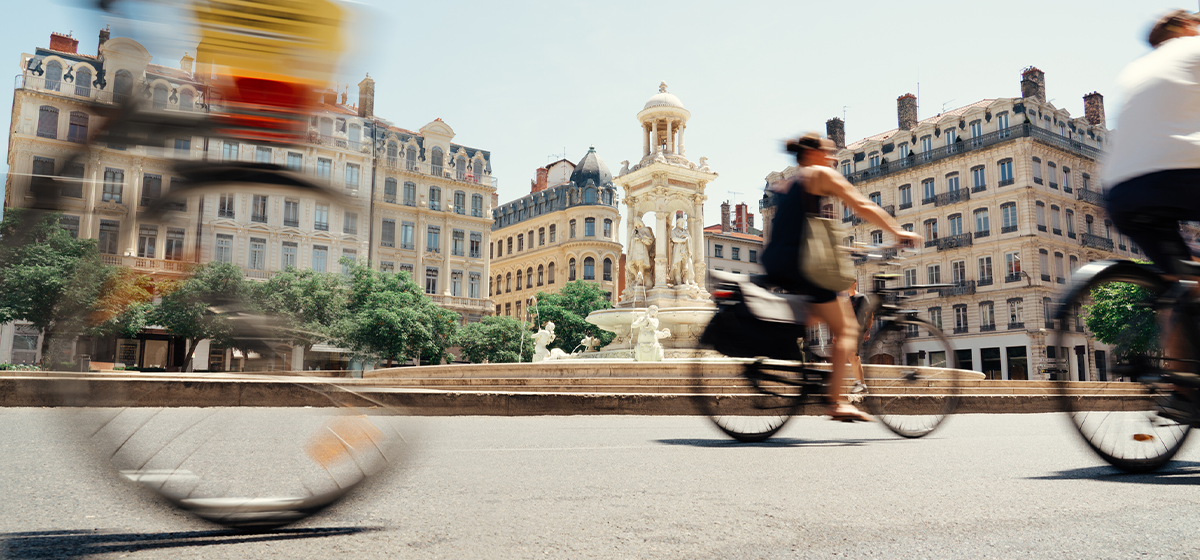 Lyon: E-Bike Through History and Flavours